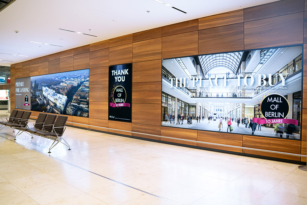 Ad walk passenger service Gepäckausgabe