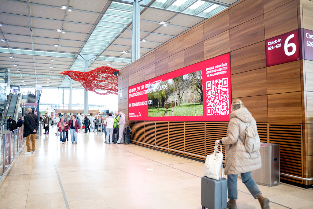 Landscapeflächen XL Check-in Halle, BER