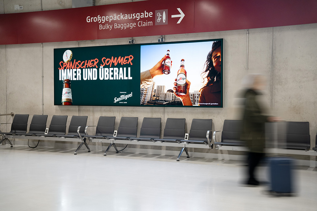 Landscapes baggage claim area