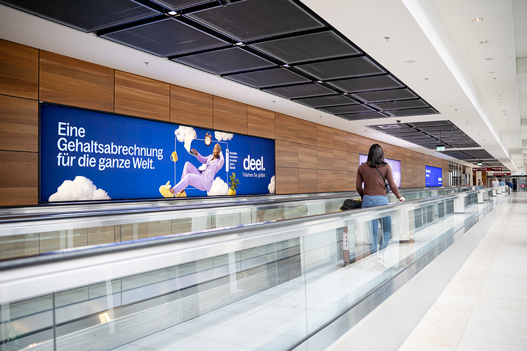 Landscapes L Main pier moving walkway Schengen