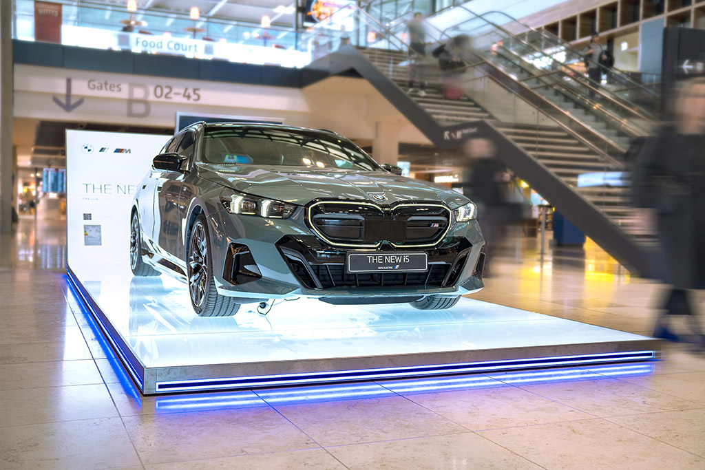 Sonderwerbefläche BMW; BER